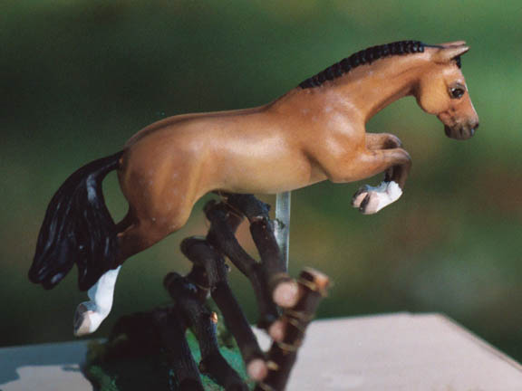resin mini model horse by Sarah Tregay (Frequent Flyer)