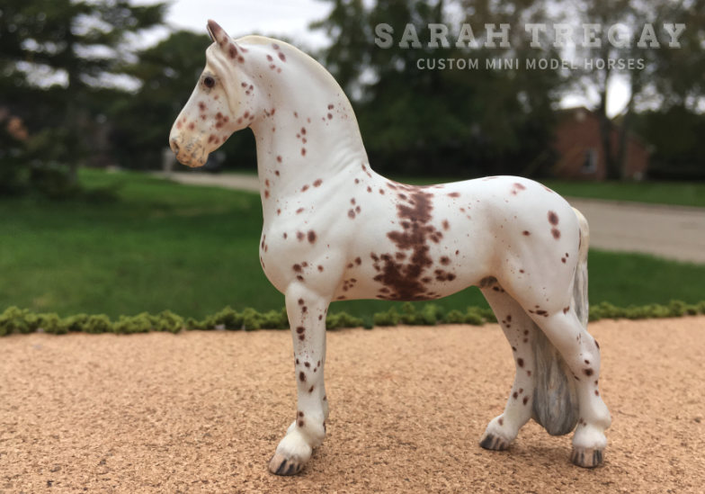 custom mini model horse by Sarah Tregay