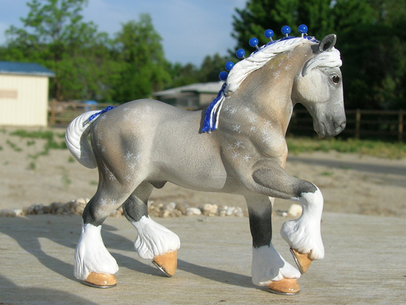 custom mini model horse by Sarah Tregay (drafter)