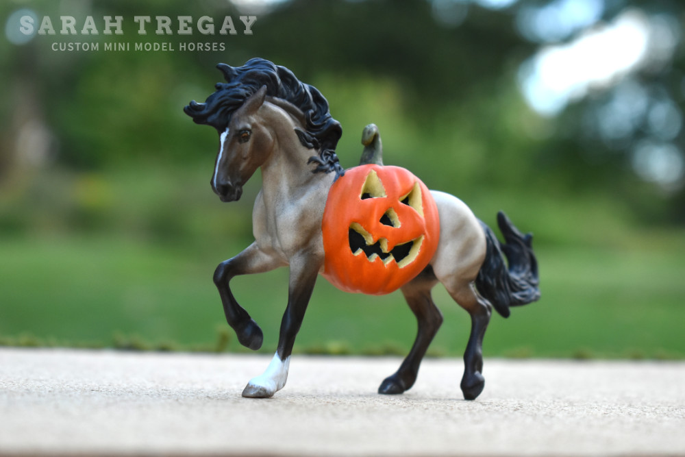 Breyer custom stablemate halloween model horse by Sarah Tregay