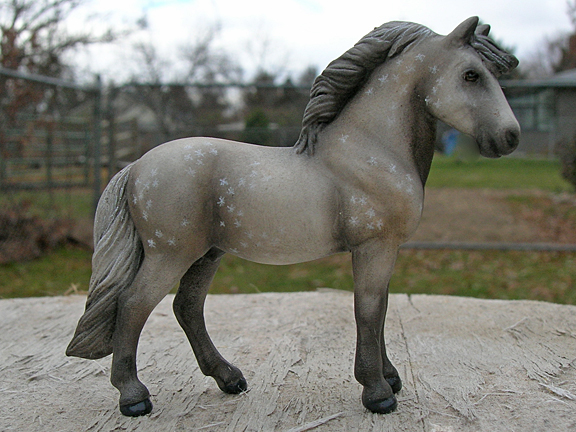 custom mini model horse by Sarah Tregay (pony)