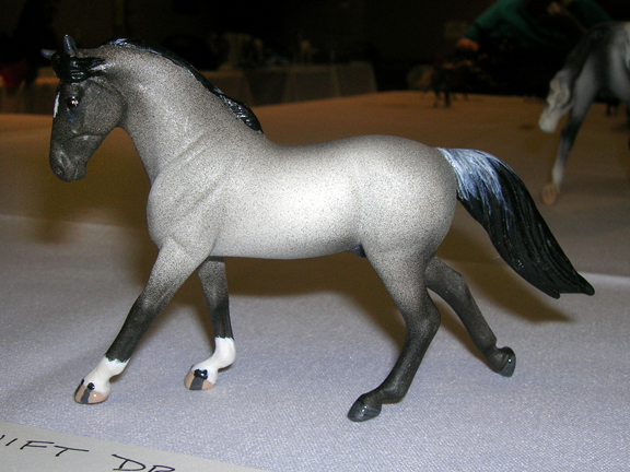 custom mini model horse by Sarah Tregay (roan wb)