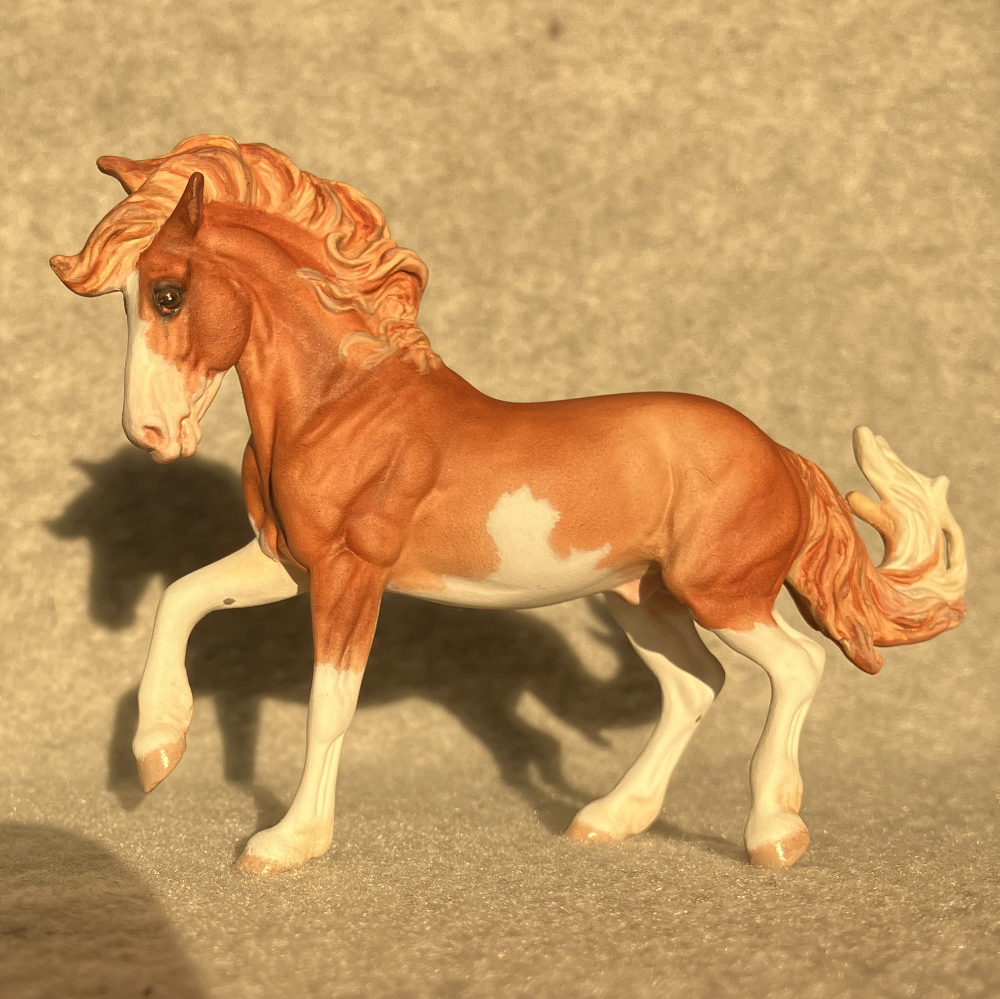 Fireheart splash pinto Model horse (Breyer Stablemate) by Sarah Tregay