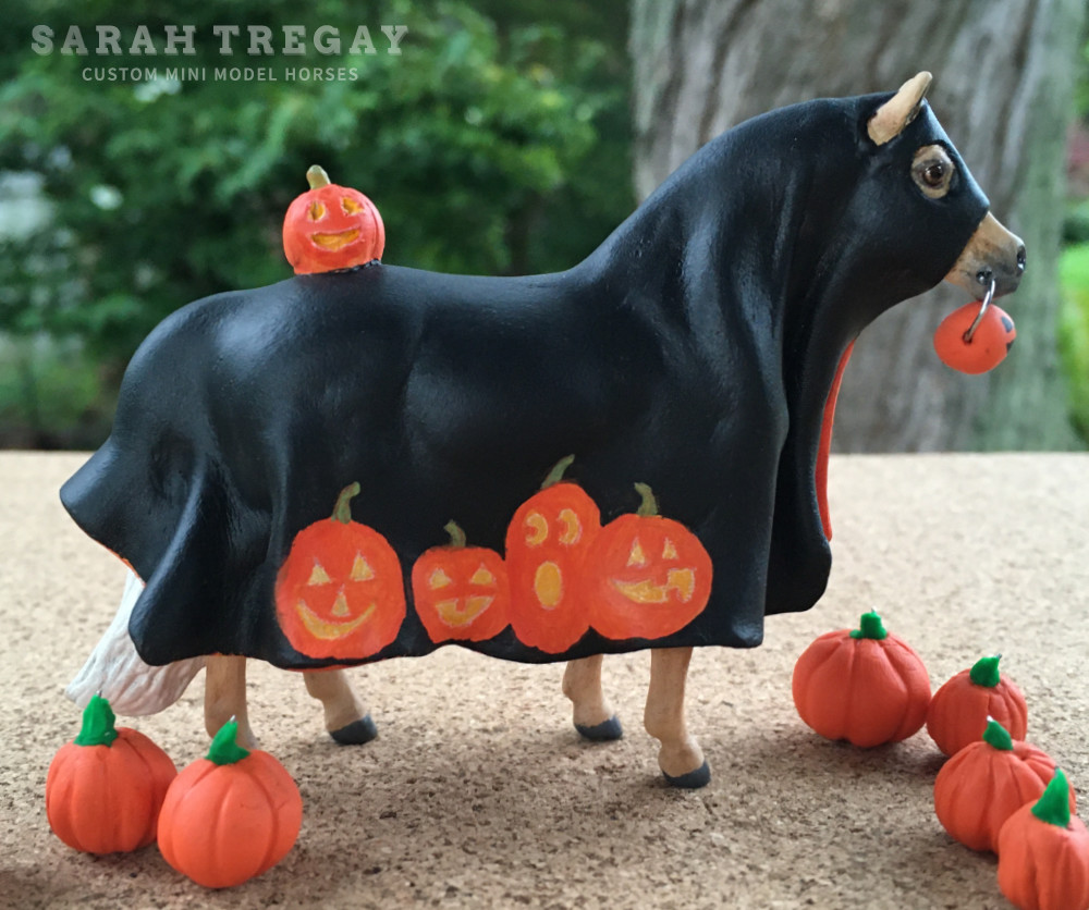 Breyer custom stablemate halloween model horse by Sarah Tregay