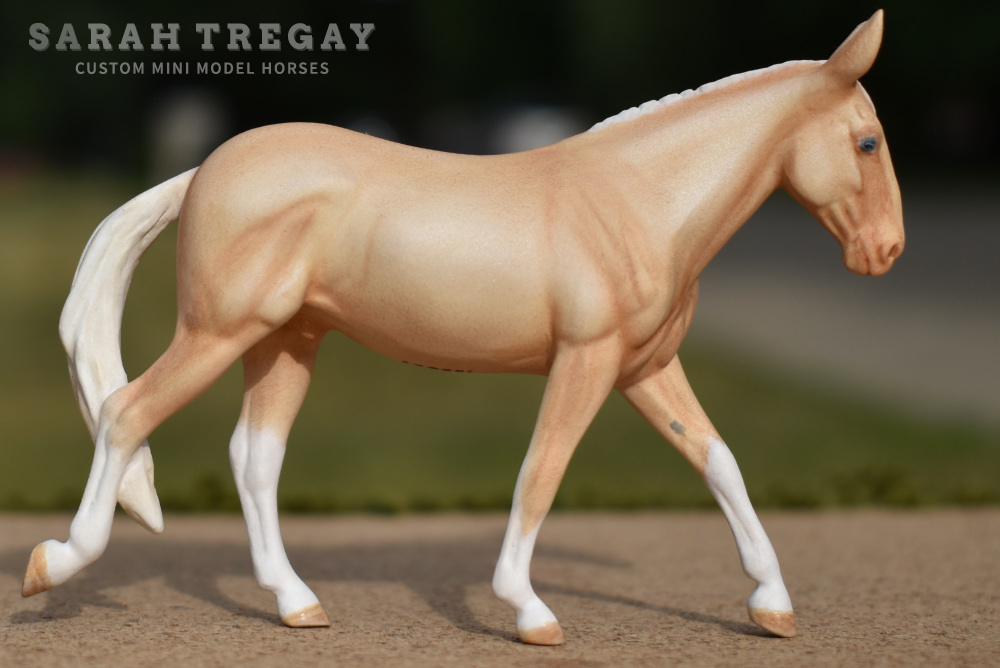 CM model horse mule Custom Breyer Stablemate (mini) by Sarah Tregay cremello dilute mule
