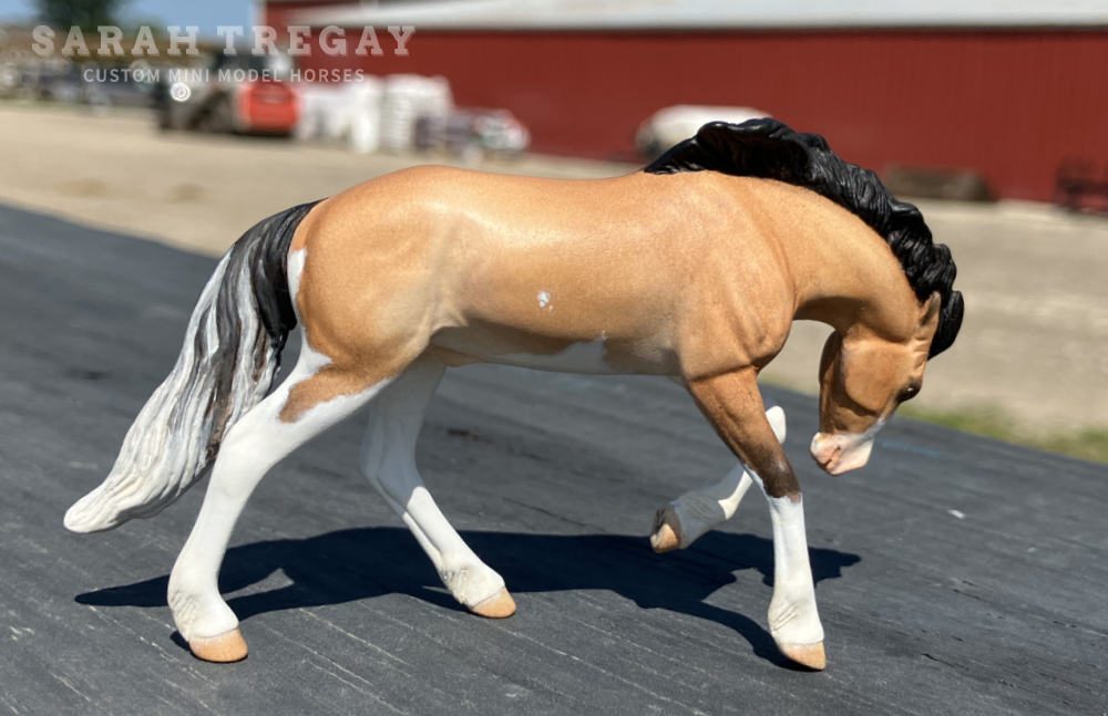 by Sarah Tregay, a Custom Mini/ Stablemate Model Horse