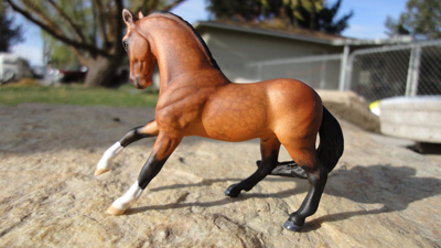 cm mini model horse by Sarah Tregay