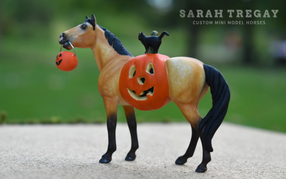 Breyer custom stablemate halloween model horse by Sarah Tregay