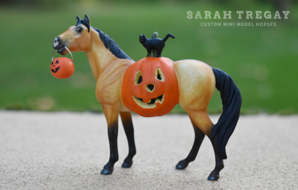 Trick-or-treat, Halloween Model Horse bright dapple buckskin / Dapple buckskin QH Quarter Horse Mare, Custom Breyer Stablemate by Sarah Tregay, a Custom Mini/ Stablemate Model Horse with cat and a pumpkin belly Jack-o-lantern