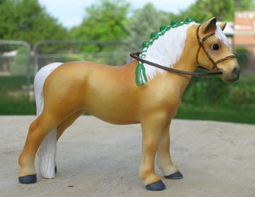 custom mini model horse by Sarah Tregay (haflinger)