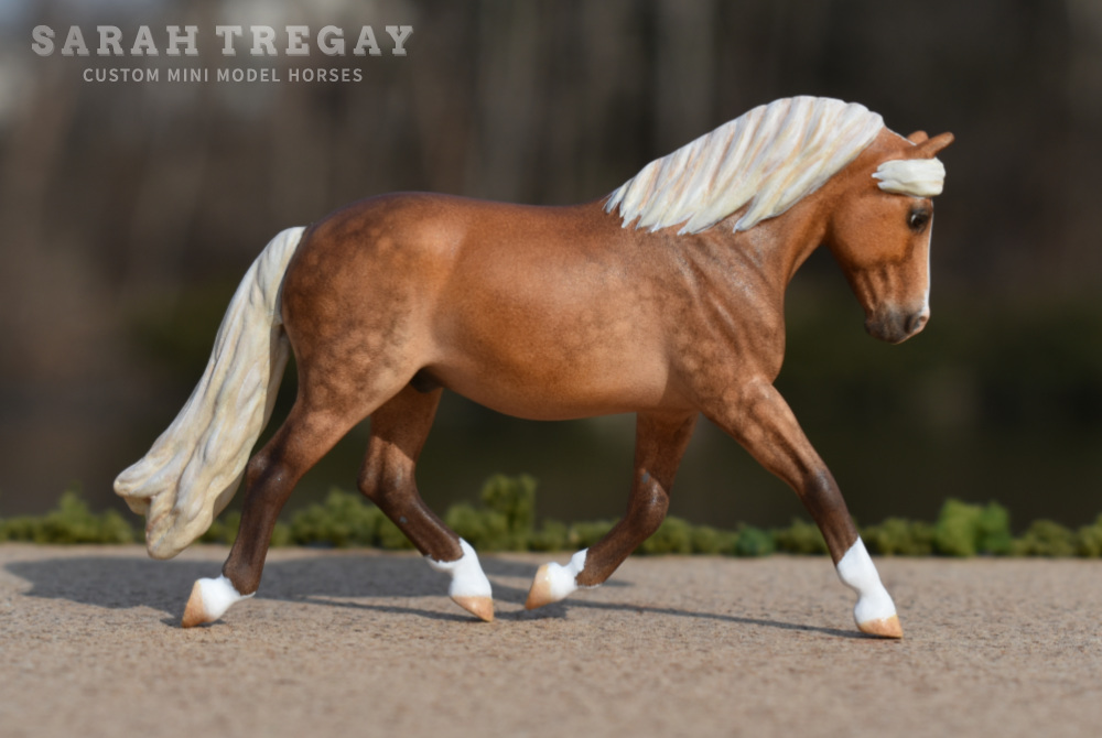 breyer stablemate custom mini model horse by Sarah Tregay